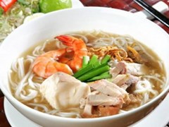 “Fresh noodle soup with fish” cooked by the heart of the chef
