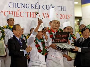 Is there anything special about the ceramic Chef Cup?