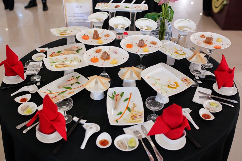 Exploring delicacies in Can Tho