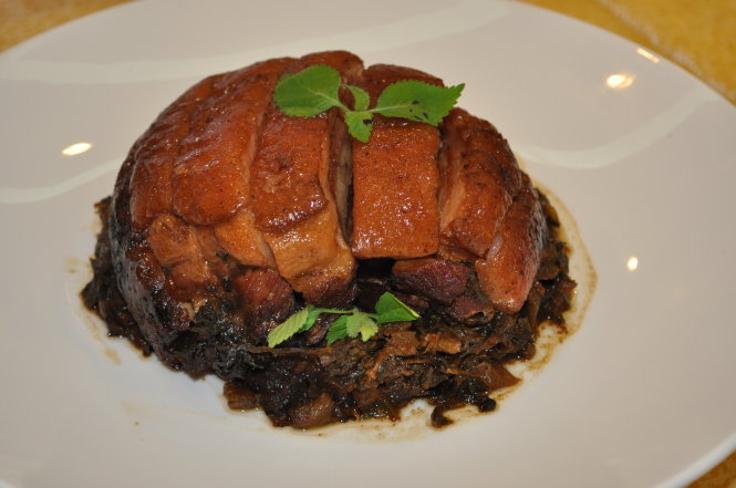 “Khâu nhục” Stewed pork dish from Lao Cai province, served with five color sticky rice. 