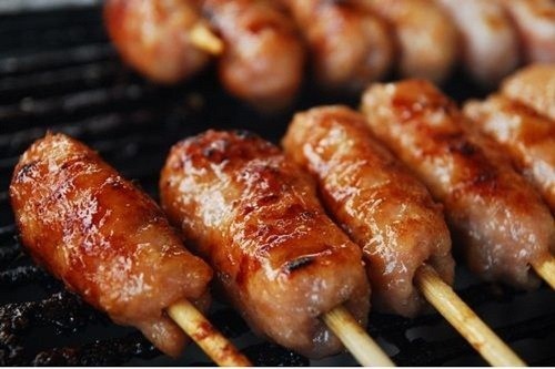 “Nem chợ Huyện” a sour pork cake from the town market