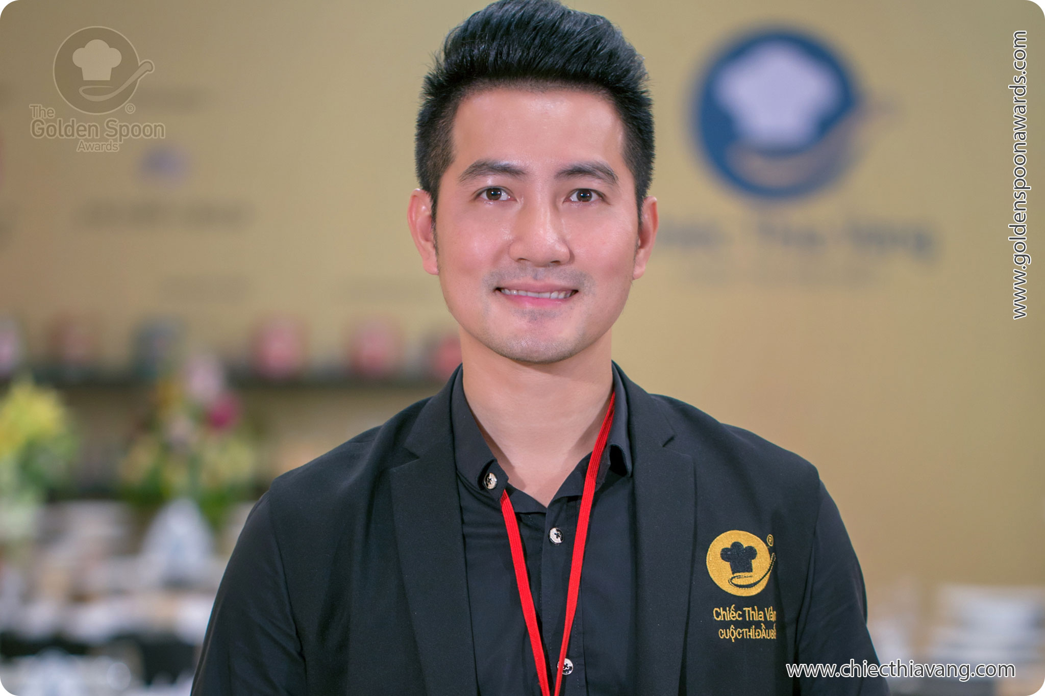 Singer Nguyen Phi Hung