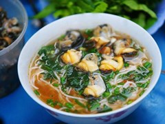 Eat till you drop at Hanoi's best food market