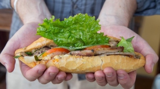 The Ultimate (Pork) Bun Fight Has Taken Over the Streets of Vietnam