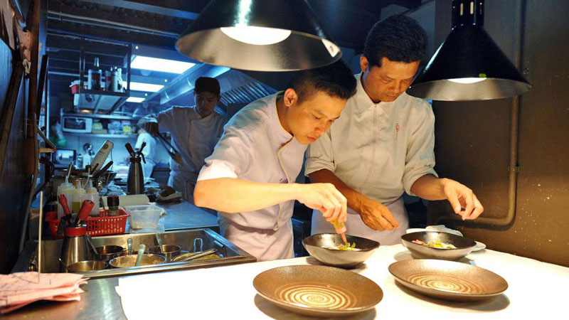 Chef Sakal Phoeung: Sharing in Our Career Is Not Like Stealing Grey Matters 